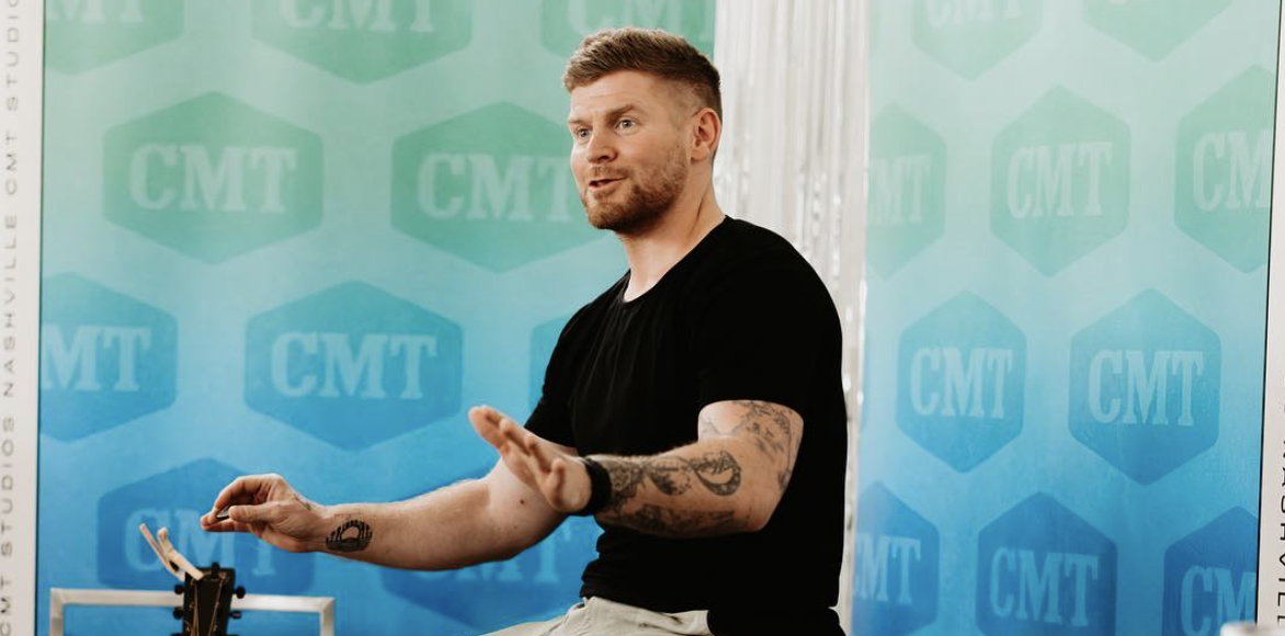 Canaan Cox visits CMT office