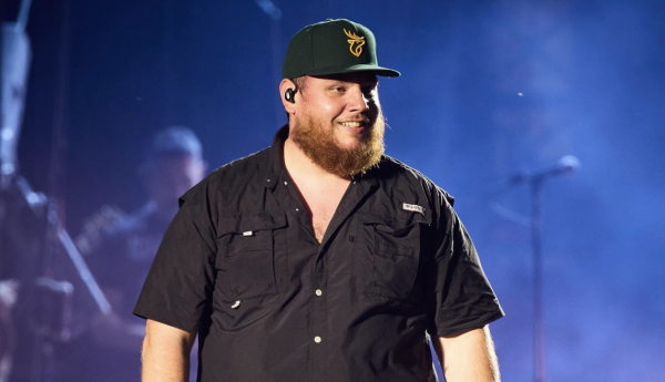 Luke Combs Sings "Fast Car" With Cancer Survivor